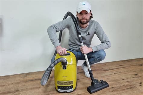 Miele Complete C3 review: een echte krachtpatser? - Vacuumtester