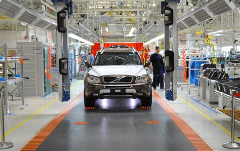 Volvos First Usa Factory Opens And Starts S60 Sedan Production