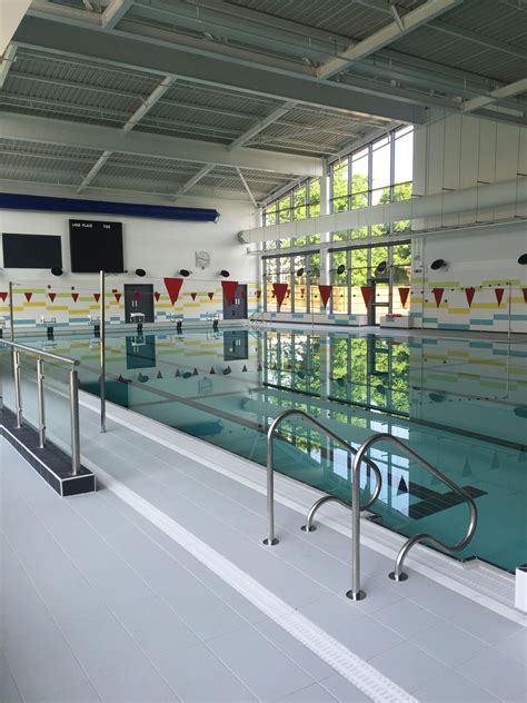 Darlaston Swimming Pool Staff Lifeguard Training Darlaston Swimming