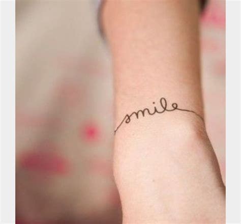 15 idées de tatouages discrets que l on peut facilement cacher