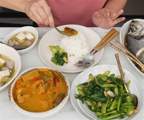 How to eat Thai food CORRECTLY and why it matters