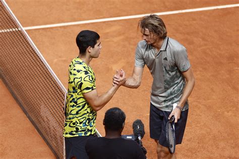 Alcaraz Derrotó A Zverev En Los Octavos De Final Del Máster 1000 De Madrid