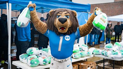 Detroit Lions Kroger Lineage Foundation For Good Tackle Detroit Food