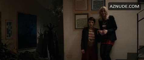 TUTTA COLPA DI FREUD LA SERIE NUDE SCENES AZNude