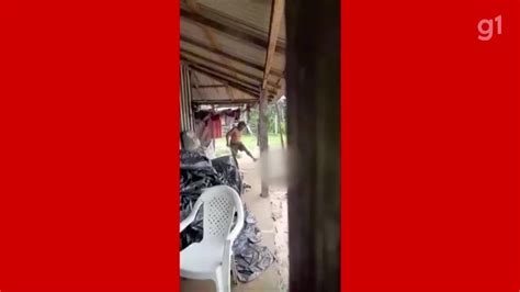 Homem mata cachorro a pauladas em Itaituba no sudoeste do Pará VÍDEO