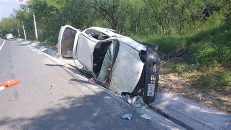 Atiende Protecci N Civil Y Cruz Roja Heridos En Una Volcadura En