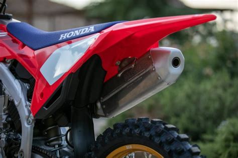 Honda Crf R Th Anniversary Edition First Look Fast Facts