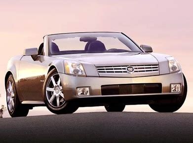 2004 Cadillac XLR Specs, Features & Options | Kelley Blue Book