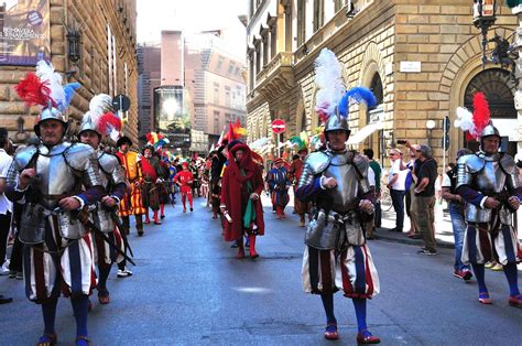 Calcio Storico Fiorentino 2014 Corteo In Piazza Della Repubblica La