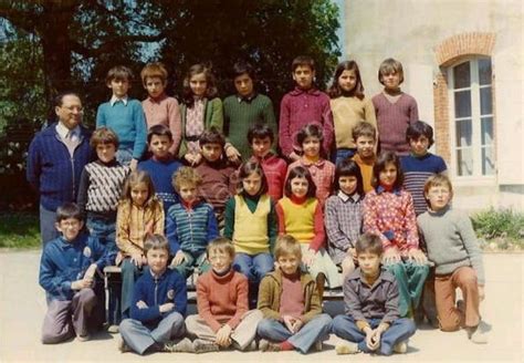 Photo De Classe Cm De Ecole Francoise Dolto Saint Florent