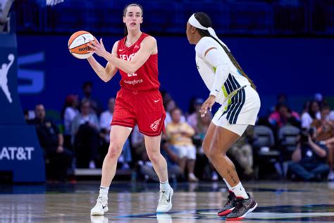 Caitlin Clark breaks WNBA assist record