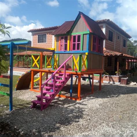 Casa Parque Con Rampa Curva RC2 Botellas De Amor Colombia