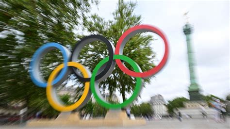 Jo De Paris 2024 Les Athlètes Découvrent Les Lits En Carton Du