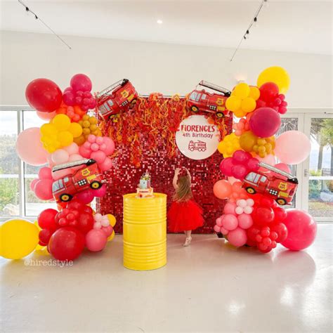 Shimmer Sequin Wall Backdrop, red sequin – HIRED STYLE