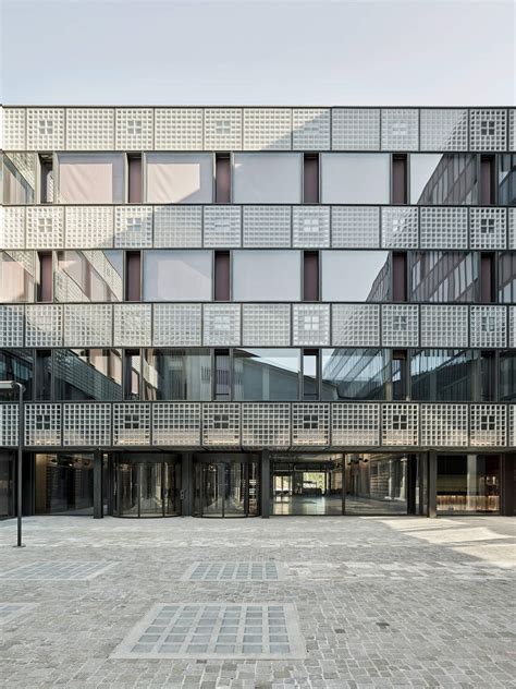 Modernist-influenced facade adds dimensionality to ETH Zurich’s campus