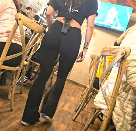 Hot Waitress Capped Twice Spandex Leggings Yoga Pants Forum