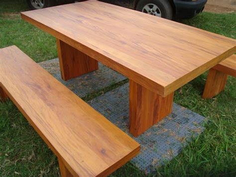 Conjunto De Mesa E Bancos De Madeira Em Peroba Rosa R 3 295 00 Em