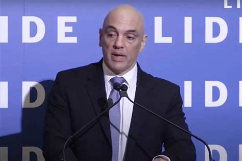 Alexandre de Moraes é hostilizado nos Estados Unidos Vagabundo