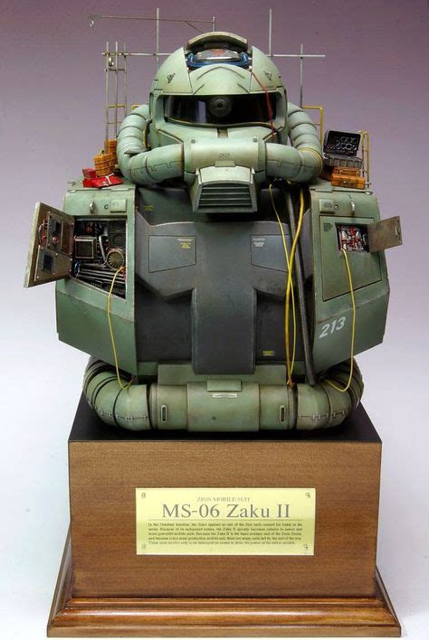 Custom Build 1 35 Zaku II Head Display UCHG 1 35 Ramba Ral Commando