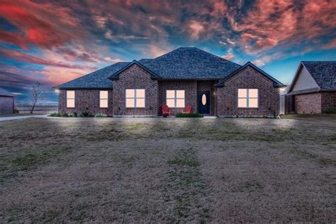 Howe, TX Real Estate - Howe Homes for Sale | realtor.com®