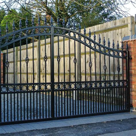 Wrought Iron Driveway Gates Designs