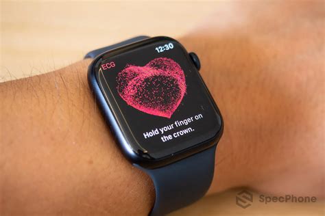 รีวิว Apple Watch Series 8 สมาร์ตวอทช์สายสุขภาพ พร้อมฟังก์ชันที่หวังว่าจะไม่ต้องใช้งาน