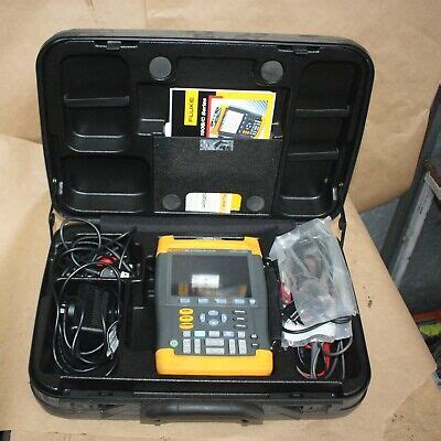 Fluke 199C SCOPEMETER COLOR Digital Oscilloscope Handheld 2Ch 200MHz 2