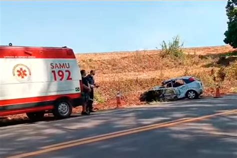 Condutor De Carro Morre Em Grave Acidente Na Rota Do Sol Em Estrela