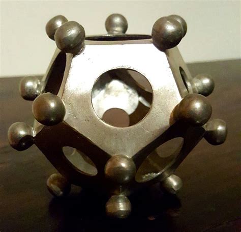 Tin Roman pentagonal dodecahedron replica - Catawiki