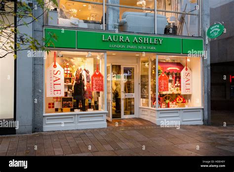 Laura Ashley Hi Res Stock Photography And Images Alamy