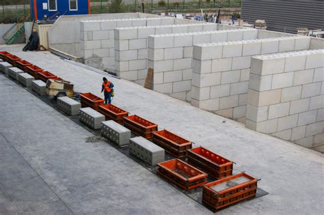 Lock In Block Interlocking Concrete Block Forms Del Zotto Concrete