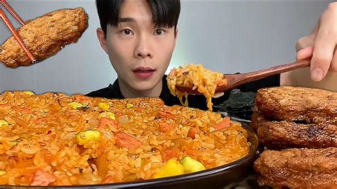 김치볶음밥 And 떡갈비 먹방 Asmr Korean Mukbang Kimchi Fried Rice And Grilled Galbi Patties Youtube