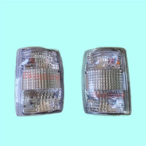 ISUZU NPR ELF HICOM SIGNAL LAMP ASSY WHITE Shopee Malaysia