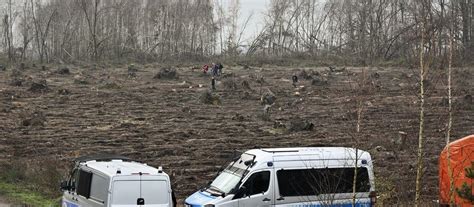 Mst W Znaleziono Ludzkie Szcz Tki W Lesie To Poszukiwany Jacek