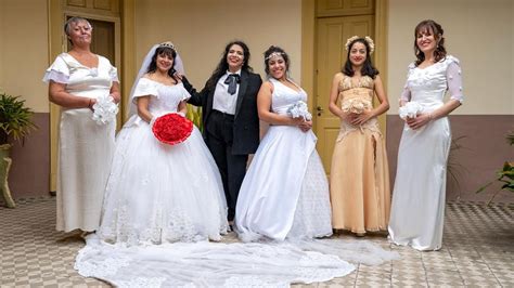 La eterna fascinación por los vestidos de novia Caras