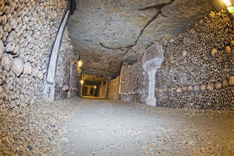 Paris Catacombs Skulls and bones 20421040 Stock Photo at Vecteezy