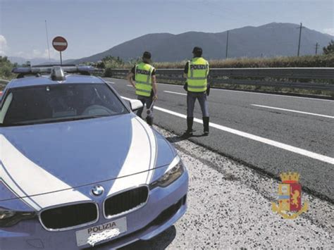 Sessano Camion A Zig Zag E A Fari Spenti Autista Ubriaco Alla Guida