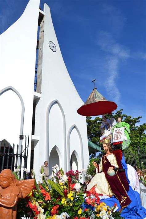 Gran Fiesta De Cristo Rey Adoremos Al Sant Simo