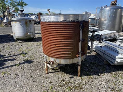 Used Used Perry Gallon Vertical Stainless Steel Jacketed Mix Tank