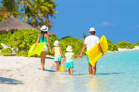 The 25 Best Family Vacations On a Budget | Let's Roam