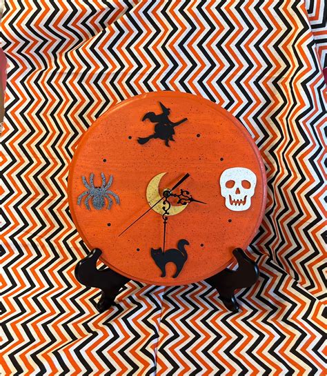 Halloween clock, clock, Halloween decorations, Clocks, Orange, Scary, Fun clocks, ghost, black ...