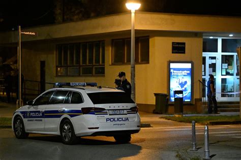 FOTO Policija Okupirala Kvart U Zagrebu Netko Je Pucao Po Domu