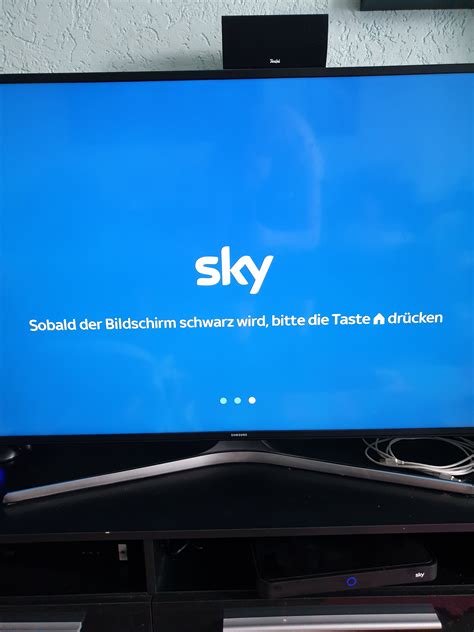 Beantwortet Sky Q Receiver Startet St Ndig Neu Sky Community