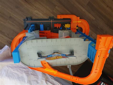 Hot Wheels Bahn Gebraucht in Plaffeien für CHF 50 nur Abholung auf Ricardo kaufen