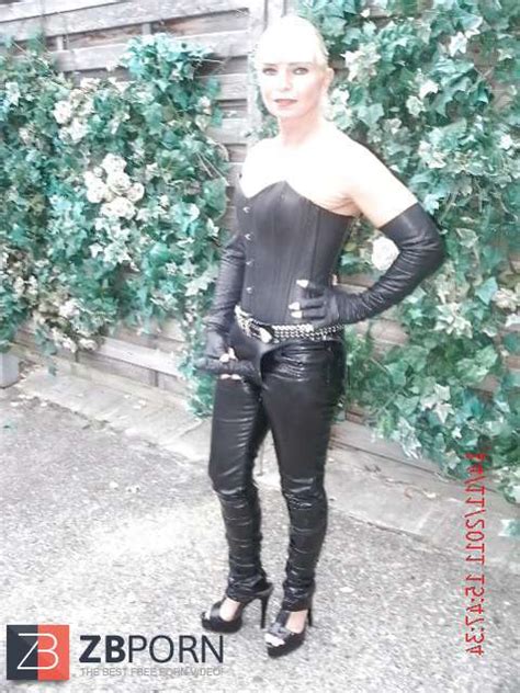 Strapon Domina Herrin BONDAGE DISCIPLINE Miss Female Tina ZB Porn