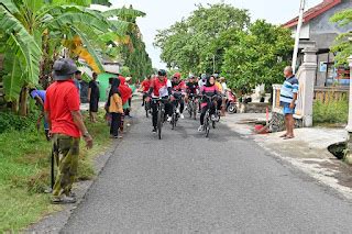 Kampanyekan Hidup Sehat Melalui Gowes Dandim Bersama Bupati Dan