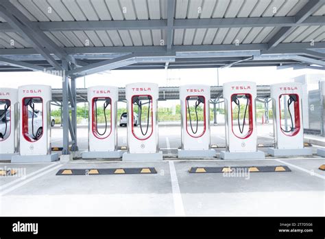 Tesla Supercharger 250 KW Dock Station For High Speed Tesla Brand Ev