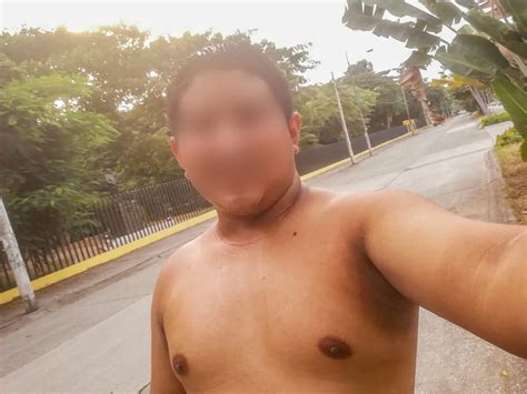 Mis Pezones A La Vista En La Ciudad Tetillas De Macho Nude Pics Xhamster