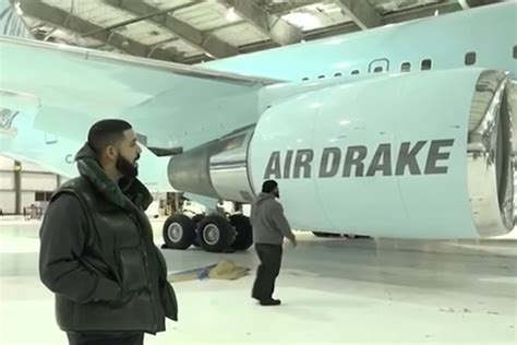 Drizzy Flexes A Custom 'Air Drake' Boeing 767 Jet | SNOBETTE