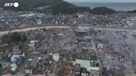 Terremoto Giappone Case E Negozi Rasi Al Suolo Nella Citta Di Wajima